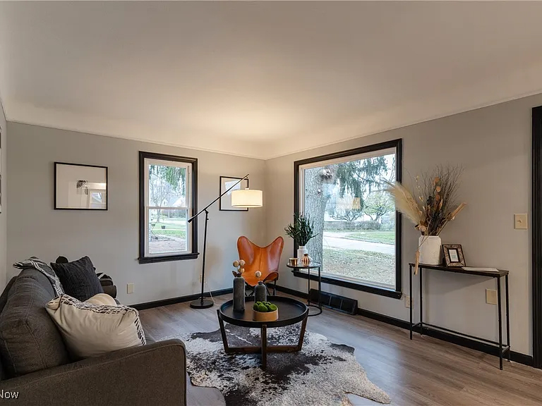 87 Tudor Ave., Bedford, Ohio