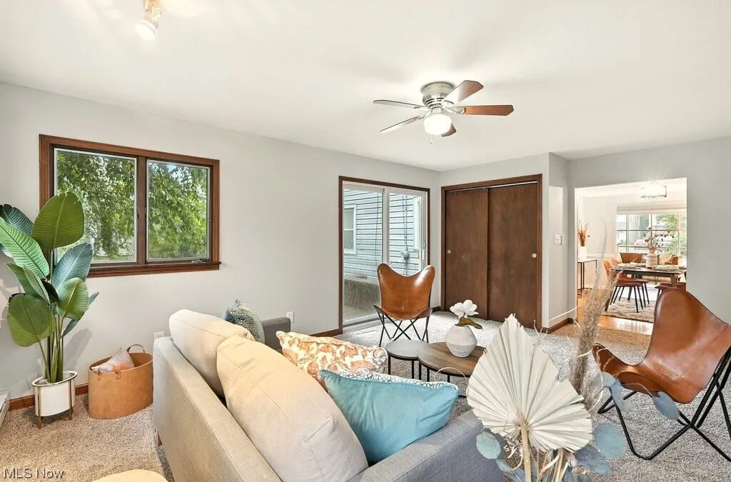 1233 Brainard Road, Lyndhurst, Ohio