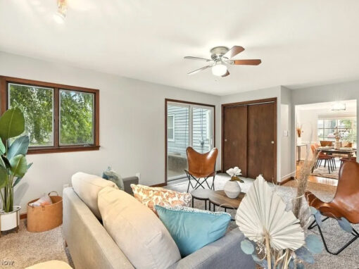 1233 Brainard Road, Lyndhurst, Ohio
