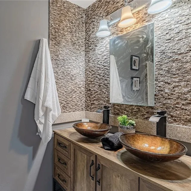 From timeless and traditional to bold and contemporary, we've had the pleasure of staging bathrooms in every style imaginable over the years.

Each one is unique, but they all have one thing in common—thoughtful staging that helps buyers picture themselves at home. Sometimes it's the smallest room in the house that leaves the biggest impression.

Here's a look back at some of our favorite bathroom transformations through the years. Which style is your favorite?

🛁✨

#RoomLautStaging #HomeStaging #BathroomDesign #InteriorStyling #HomeInspiration #RealEstate #BeforeAndAfter #StagedToSell